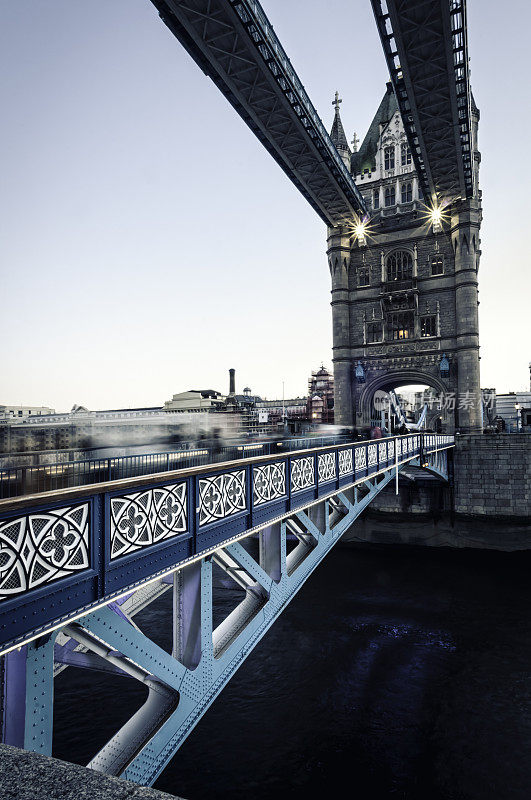 伦敦塔桥，英国黄昏- 4
